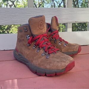 Danner Women’s Size 6.5 Mountain 600 4.5” Boots Brown Red